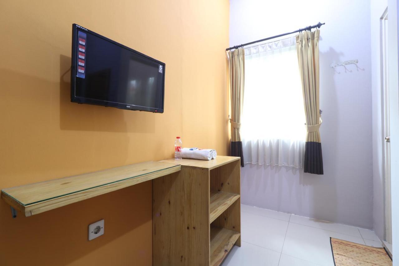 Bedur Homestay Syariah Bekasi Eksteriør bilde